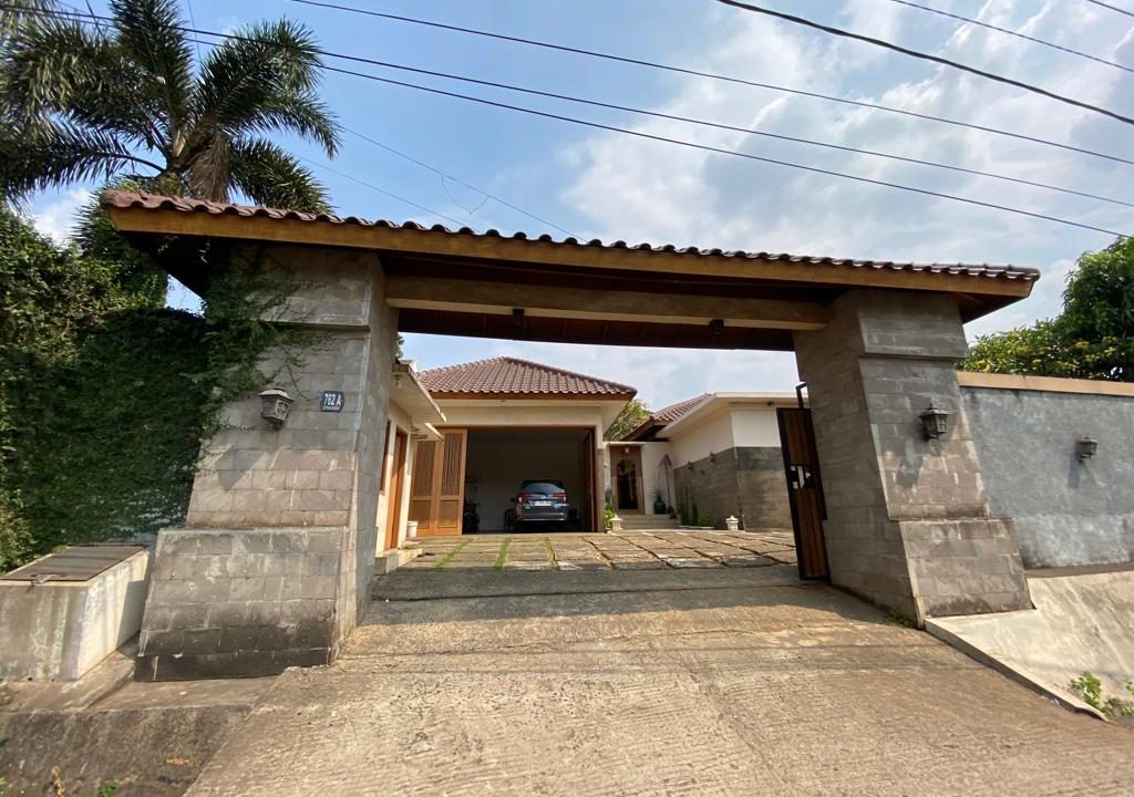 DIJUAL RUMAH MEWAH JALAN LETNAN MUROD KM 5 PALEMBANG (3)