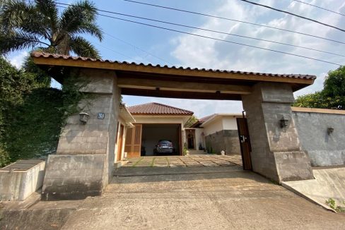 DIJUAL RUMAH MEWAH JALAN LETNAN MUROD KM 5 PALEMBANG (2)