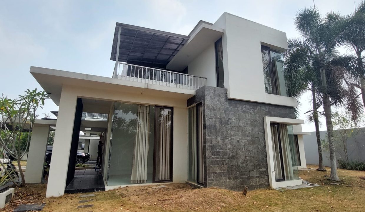 DIJUAL RUMAH MEWAH ORCHARD PARK CITRA GRAND CITY PALEMBANG (4)