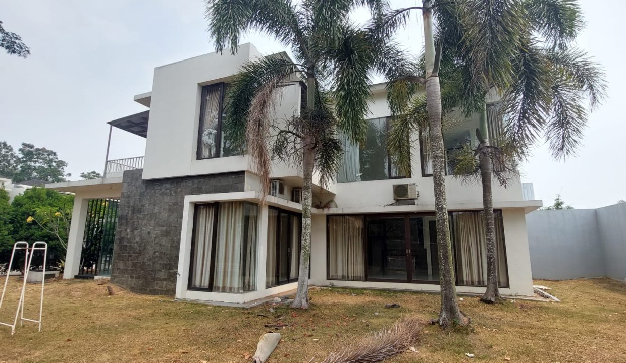 DIJUAL RUMAH MEWAH ORCHARD PARK CITRA GRAND CITY PALEMBANG (4,5)