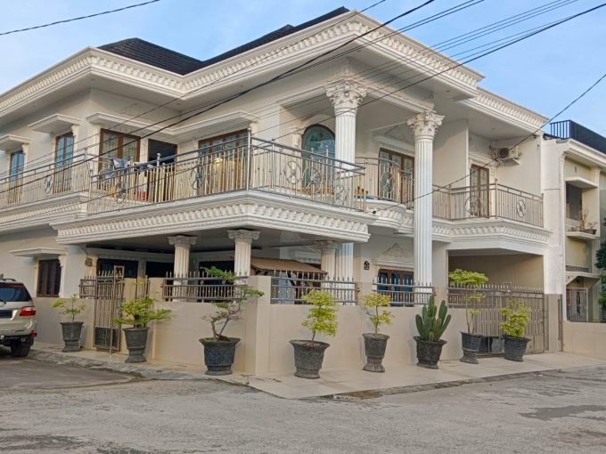 DIJUAL RUMAH MEWAH MEDITERANIA KLASIK JAKABARING PALEMBANG