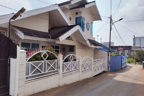 DIJUAL RUMAH JALAN KOL H BURLIAN PALEMBANG (1)