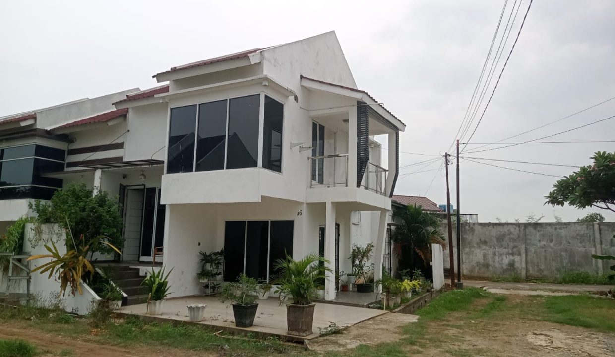 DIJUAL RUMAH MASKAREBET PALEMBANG (0,7)