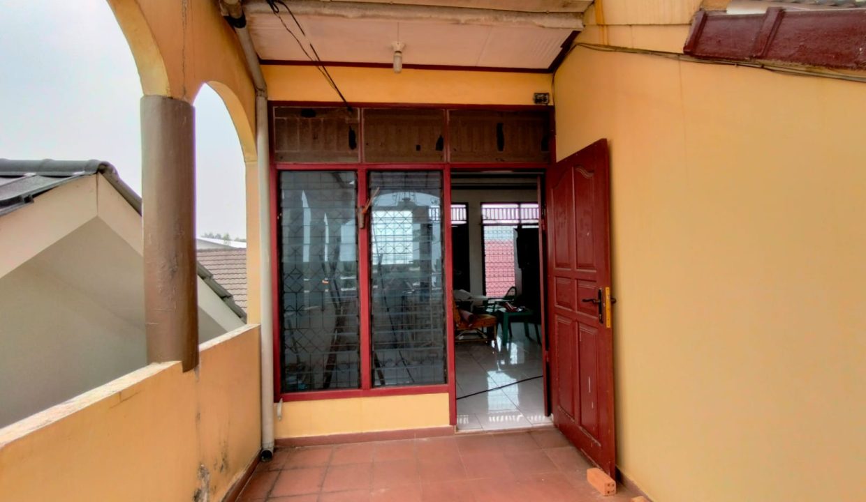 DIJUAL RUMAH VILLA KENTEN PALEMBANG (8)