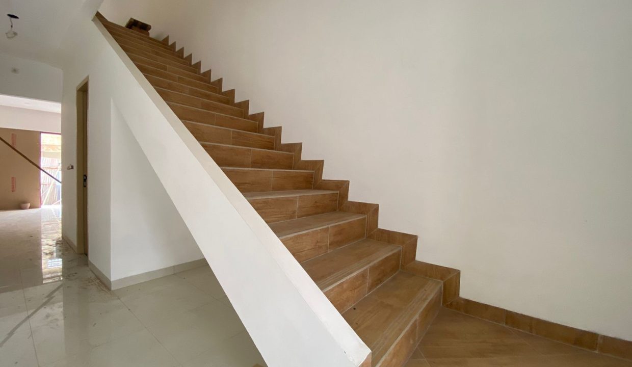 DIJUAL TOWNHOUSE DEMPO PALEMBANG (1,53)