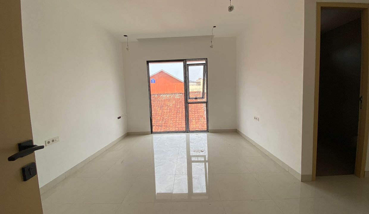DIJUAL TOWNHOUSE DEMPO PALEMBANG (1,56)