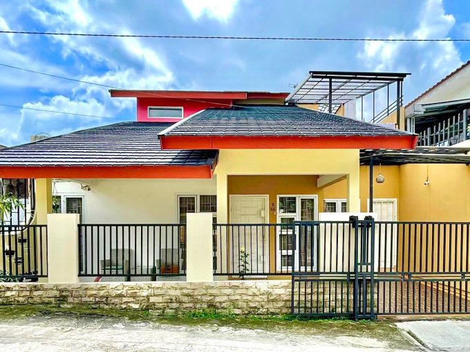 DIJUAL RUMAH FULL FURNISH JALAN WAY HITAM PALEMBANG (0,2)