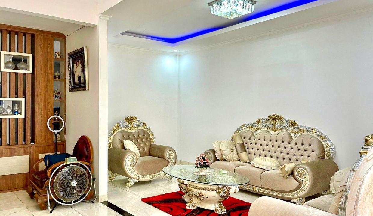 DIJUAL RUMAH FULL FURNISH JALAN WAY HITAM PALEMBANG (4)