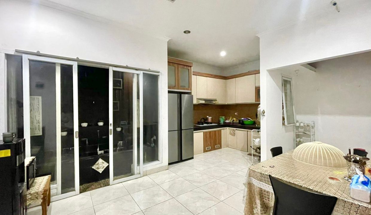DIJUAL RUMAH FULL FURNISH JALAN WAY HITAM PALEMBANG (6)