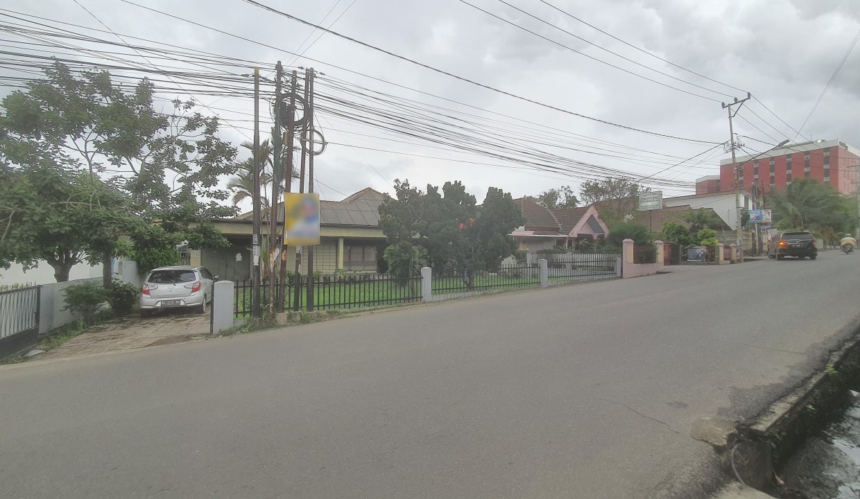 DIJUAL RUMAH JALAN INSPEKTUR MARZUKI PALEMBANG (2)