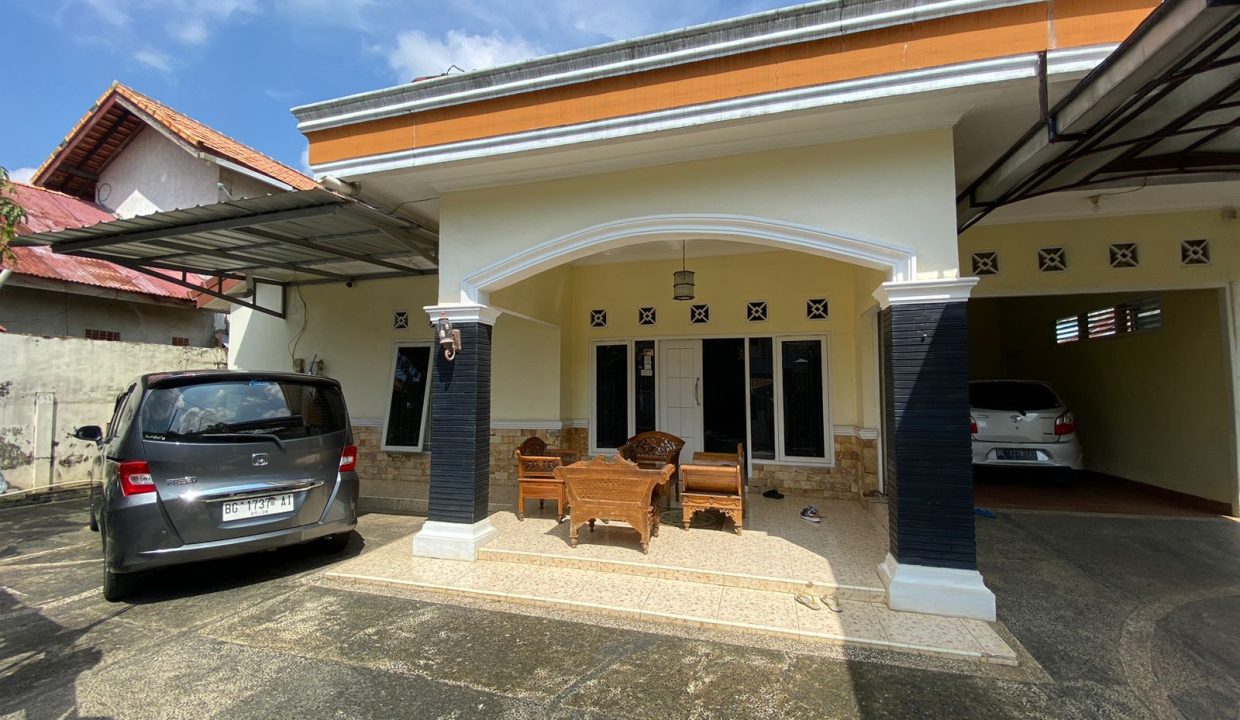 DIJUAL RUMAH JALAN SWADAYA BASUKI RAHMAT KEMUNING PALEMBANG (0,8)