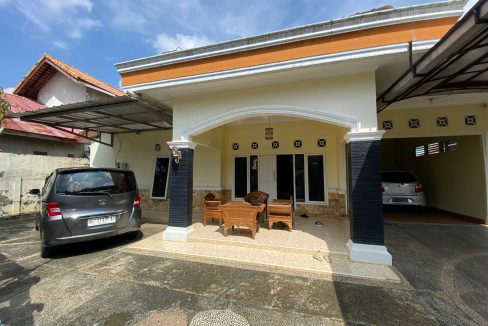 DIJUAL RUMAH JALAN SWADAYA BASUKI RAHMAT KEMUNING PALEMBANG (0,0)