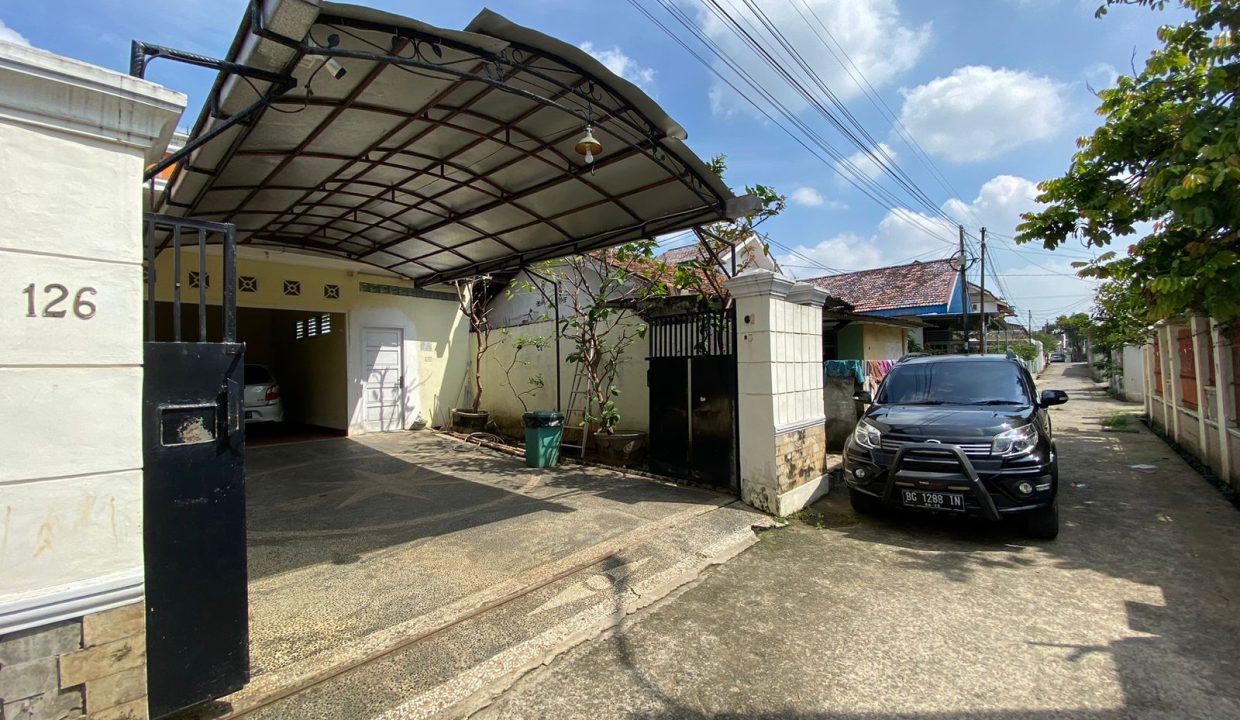 DIJUAL RUMAH JALAN SWADAYA BASUKI RAHMAT KEMUNING PALEMBANG (0,9)