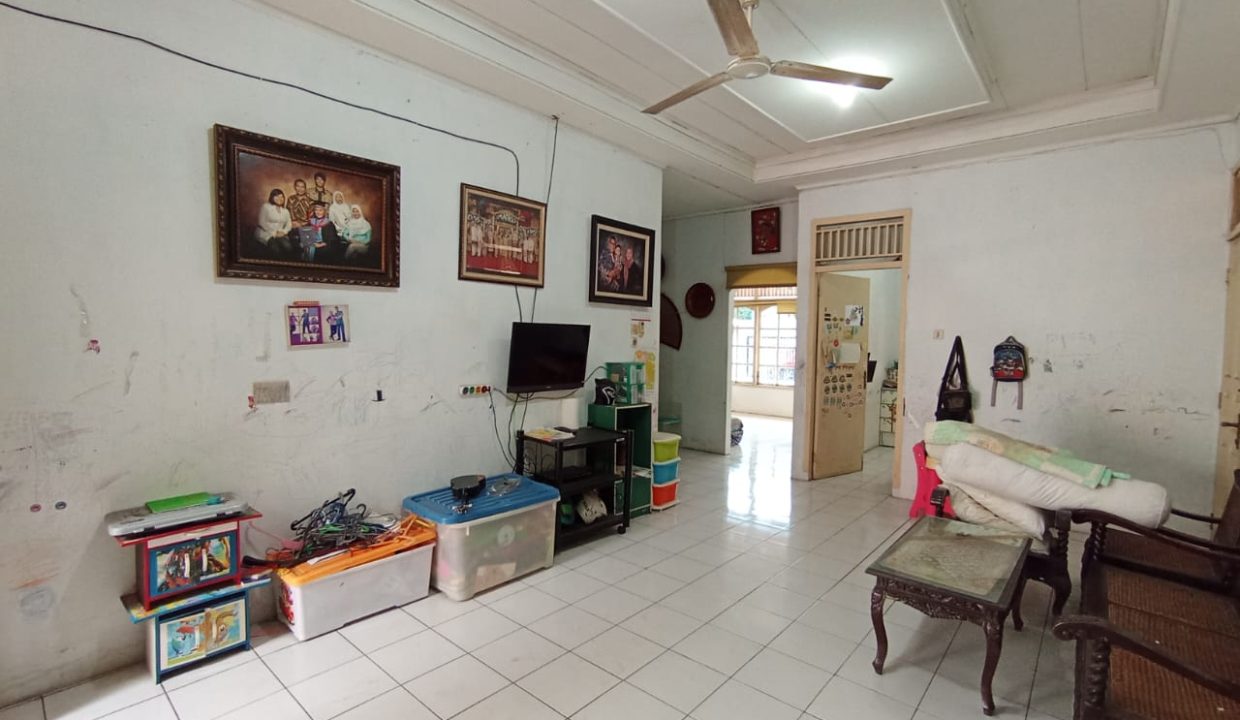 DIJUAL RUMAH KOMPLEK PHDM 3 PUSRI PALEMBANG (1,8)