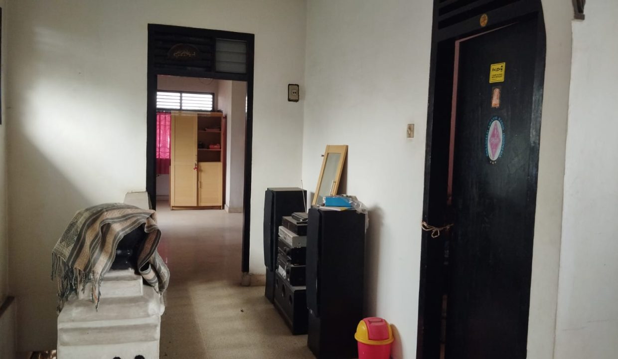 DIJUAL RUMAH PLUS TANAH JALAN RW MONGONSIDI PALEMBANG (11)