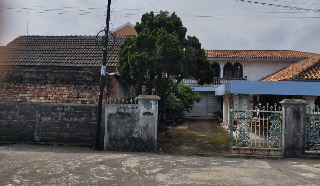DIJUAL RUMAH PLUS TANAH JALAN RW MONGONSIDI PALEMBANG (5)