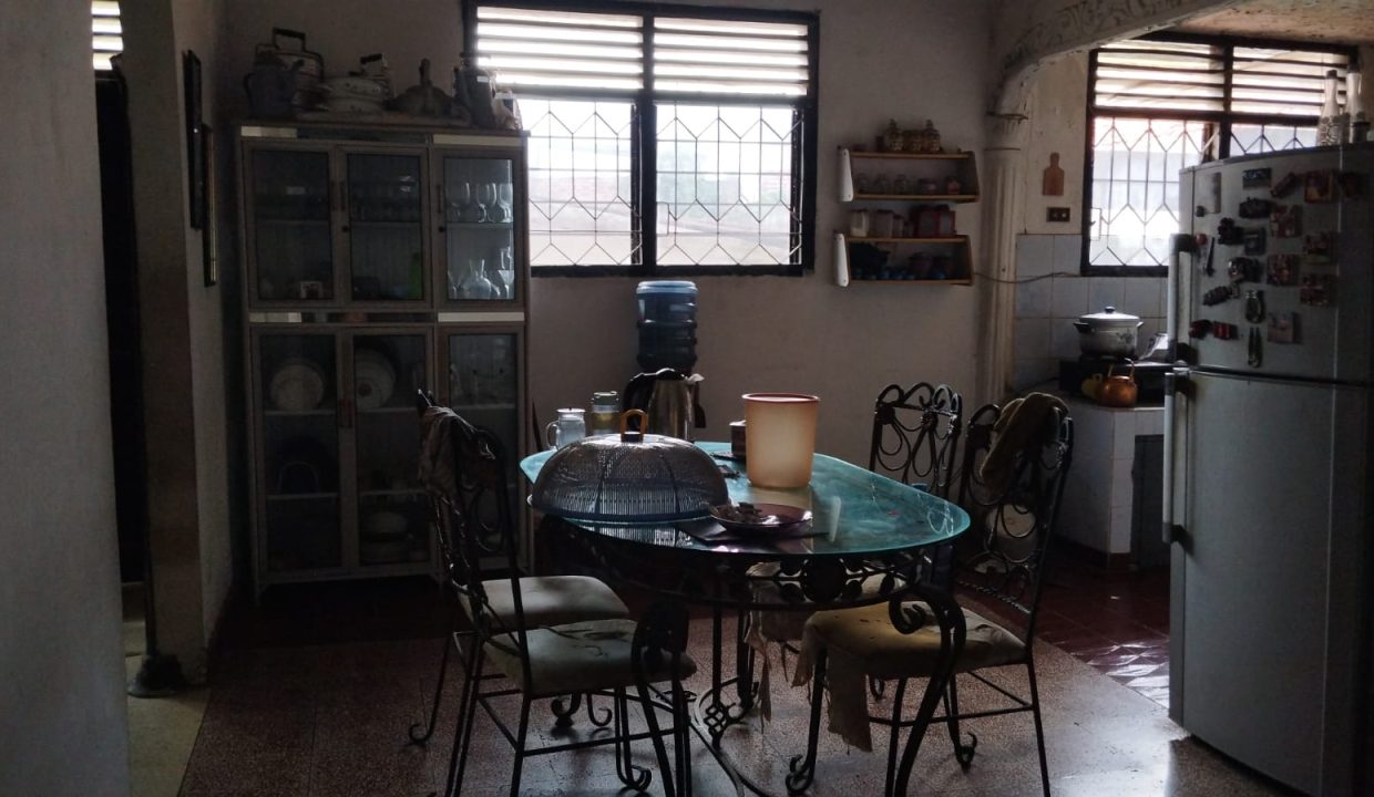 DIJUAL RUMAH PLUS TANAH JALAN RW MONGONSIDI PALEMBANG (7)