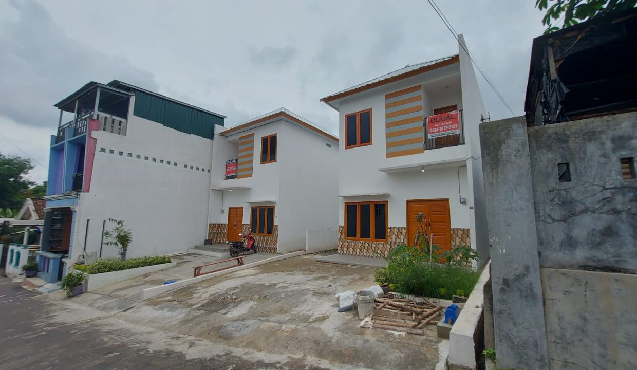 DIJUAL TOWNHOUS EJALAN SOEKARNO HATTA PALEMBANG (1,1)