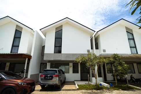DIJUAL RUMAH FLORISTA GARDEN KM 7 PALEMBANG (1)