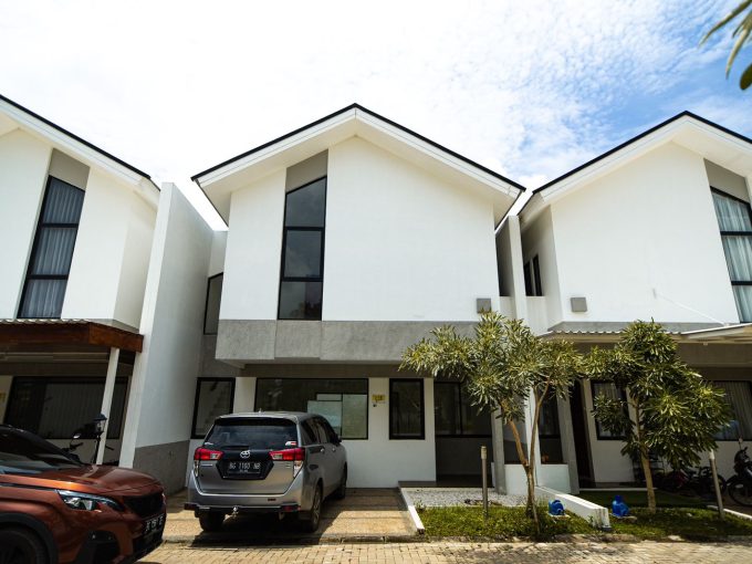 DIJUAL RUMAH BARU 2 LANTAI FLORISTA GARDEN KM 7 PALEMBANG