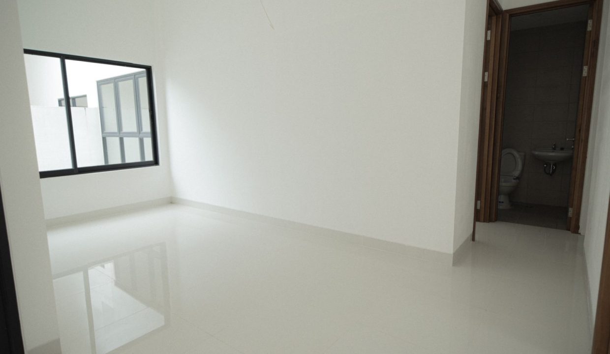 DIJUAL RUMAH FLORISTA GARDEN KM 7 PALEMBANG (3)