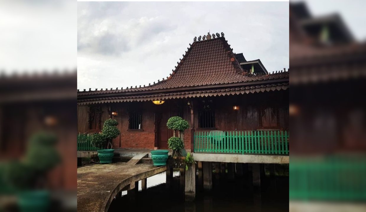 DIJUAL RUMAH JOGLO ARISTEKTUR JAWA JOGJA JALAN MANDI API (1)
