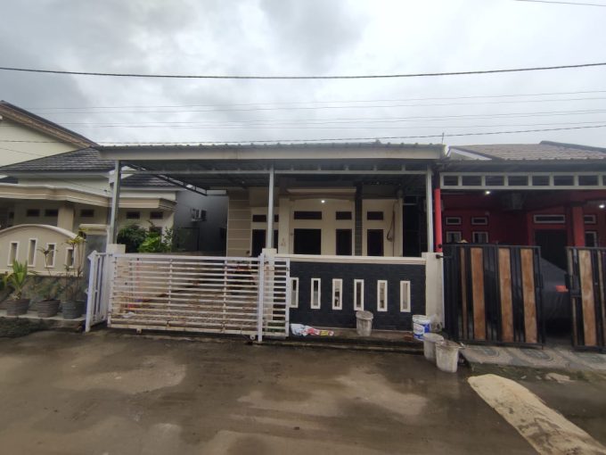 DIJUAL RUMAH KOMPLEK LIVERPOOL JAKABARING PALEMBANG (0,2)