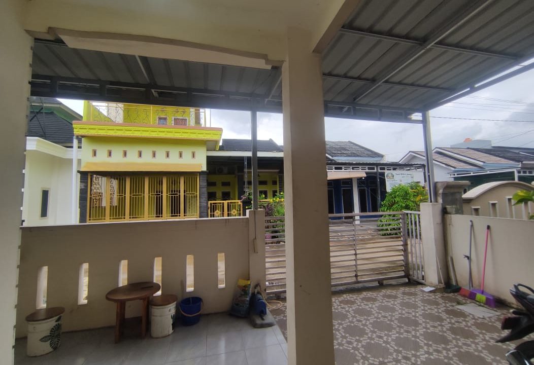 DIJUAL RUMAH KOMPLEK LIVERPOOL JAKABARING PALEMBANG (0,9)