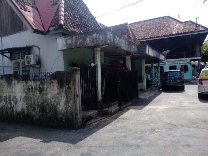 DIJUAL TANAH LUAS PLUS RUMAH LAMA JALAN KI RANGGA WIRASANTIKA KAMBANG IWAK PALEMBANG