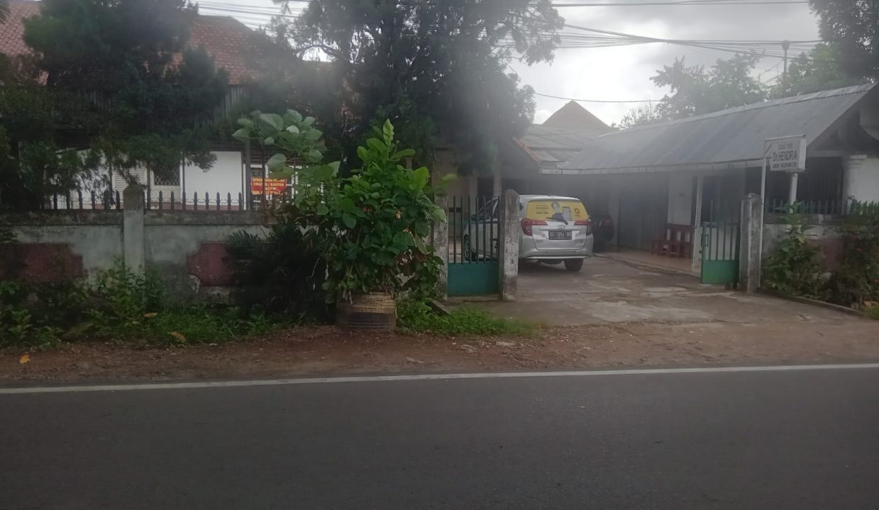 DIJUAL RUMAH TENGAH KOTA JALAN RATNA PALEMBANG (1)