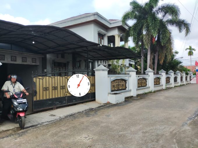 DIJUAL RUMAH MEWAH JALAN BETAWI RAYA PERUMNAS SAKO PALEMBANG