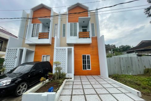 RUMAH SEDUDUK PUTIH BELAKANG PTC MALL (1)