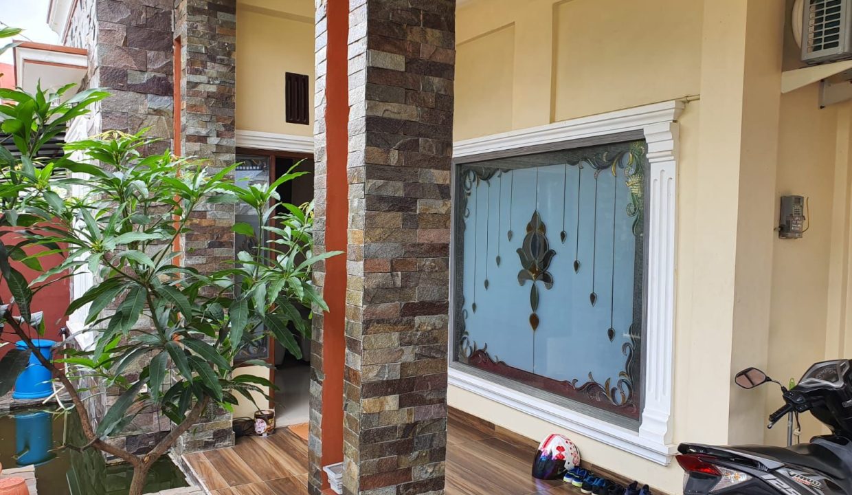 DIJUAL RUMAH KOMPLEK KENCANA HATI 8 DEMANG LEBAR DAUN PALEMBANG (1,7)