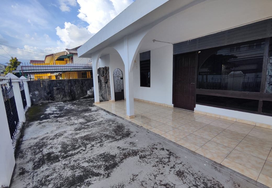 DIJUAL RUMAH WAY HITAM BELAKANG GRIYA AGUNG PALEMBANG (0,6)