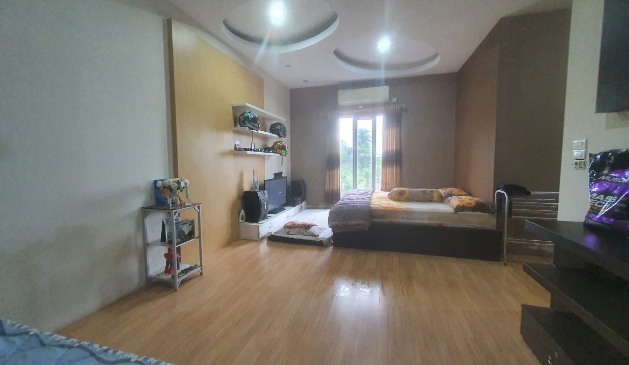 DIJUAL TANAH PLUS EKS RM PAGI SORE LUBUK LINGGAU SUMSEL (24)