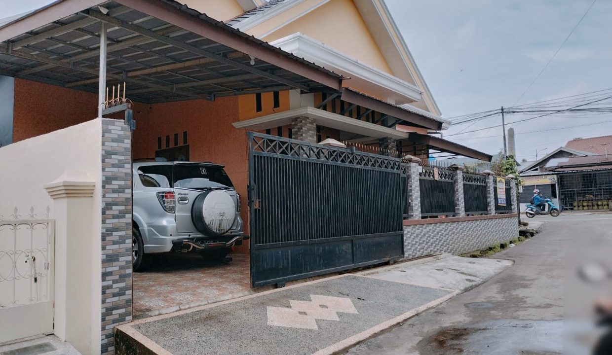 DIJUAL RUMAH FULL FURNISHED DEKAT BASUKI RAHMAT PALEMBANG (1)