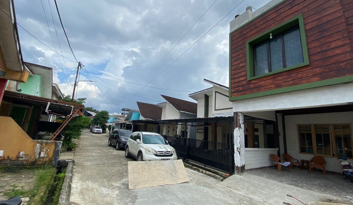 DIJUAL RUMAH KOMPLEK ISLAMI AROFATUNA PALEMBANG (1,8)