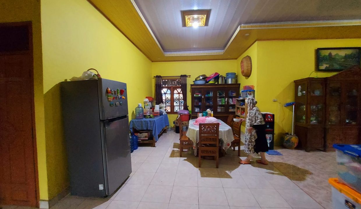 DIJUAL RUMAH BESAR JALAN SRIJAYA KM 5 PALEMBANG (12)