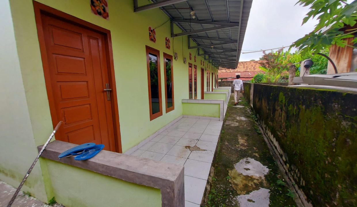 DIJUAL RUMAH BESAR JALAN SRIJAYA KM 5 PALEMBANG (90)