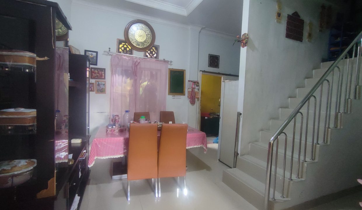 DIJUAL RUMAH KOMPLEK GRANBD HILL 2 TANJUNG RAWO PALEMBANG (8)