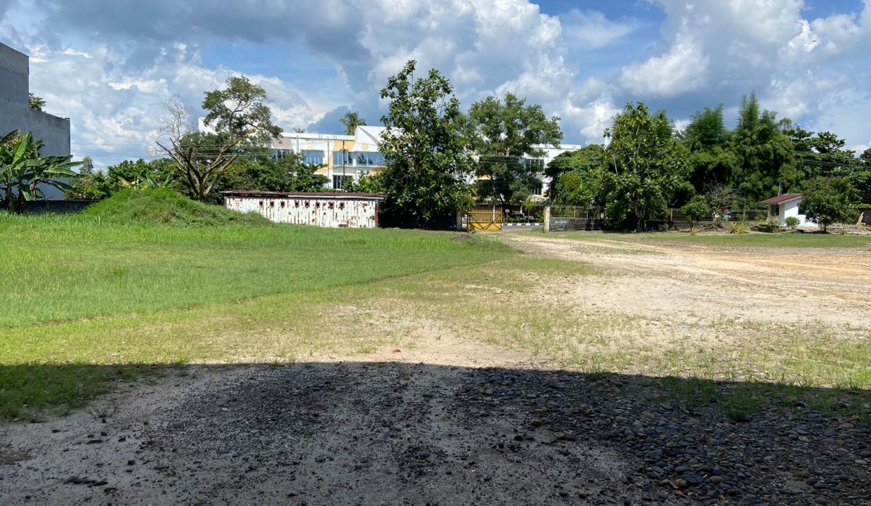 DIJUAL TANAH JALAN JENDRAL SUDIRMAN PUSAT KOTA PRABUMULIH (11,9)