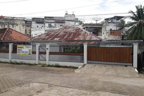 DIJUAL RUMAH JALAN ANGKATAN 45 PALEMBANG (1,4)
