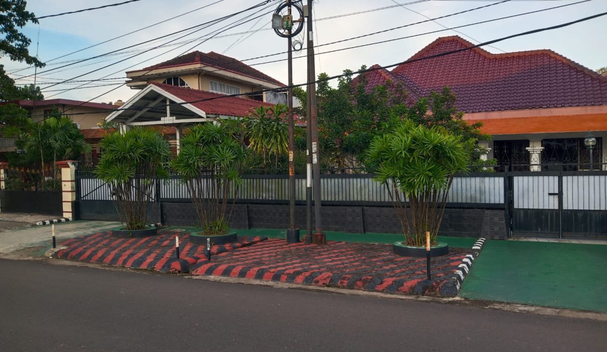 DIJUAL RUMAH JALAN HANG TUAH KAMBANG IWAK PALEMBANG (0,3)