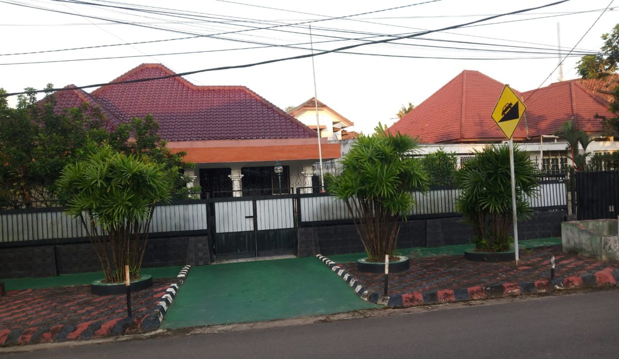 DIJUAL RUMAH JALAN HANG TUAH KAMBANG IWAK PALEMBANG (0,4)