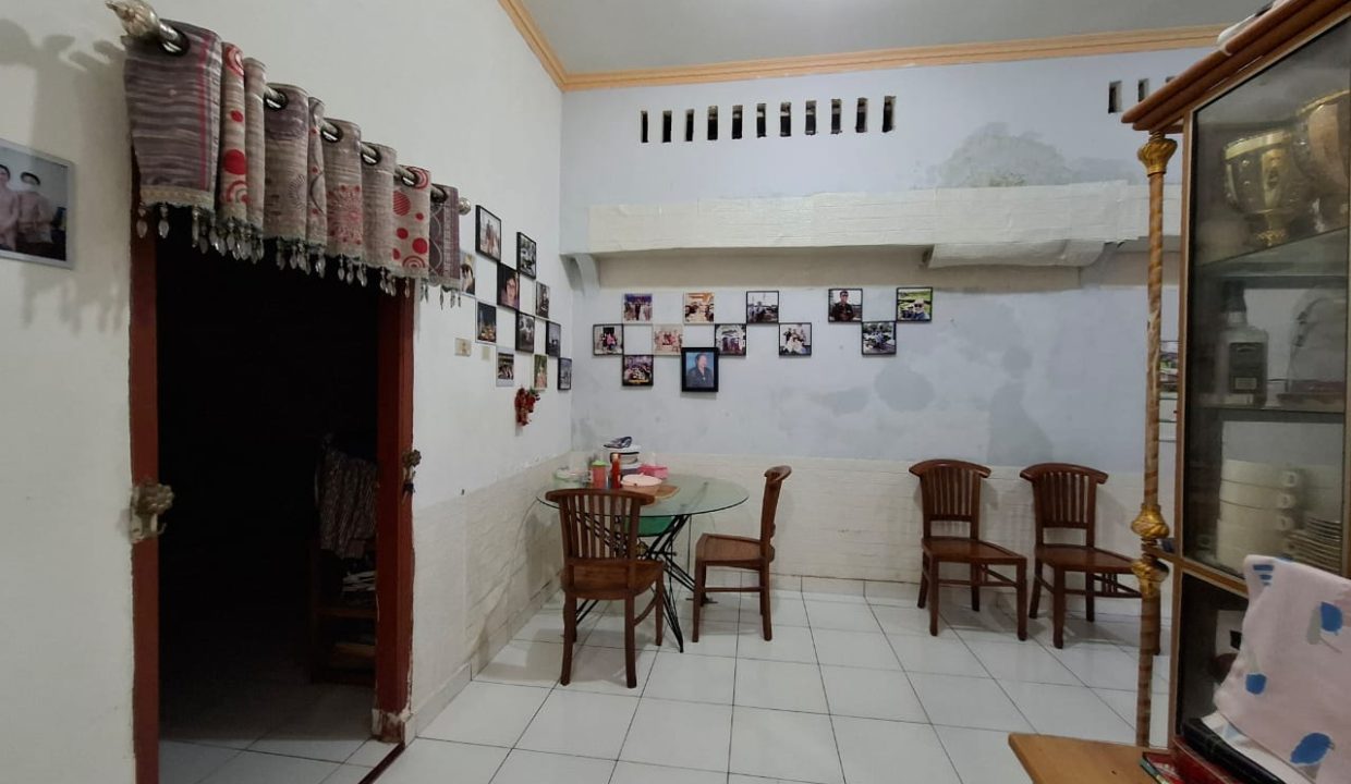 DIJUAL RUMAH JALAN MASKAREBET PALEMBANG (4)