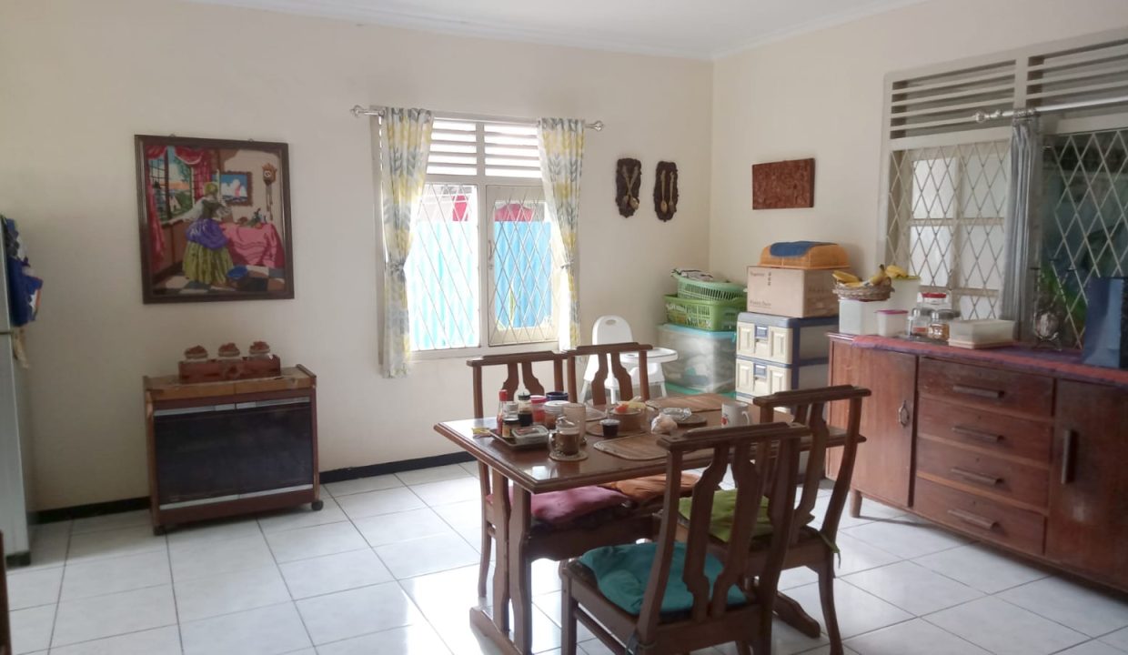 DIJUAL RUMAH KAMBANG IWAK JALAN RAMBUTAN DALAM PALEMBANG (5)