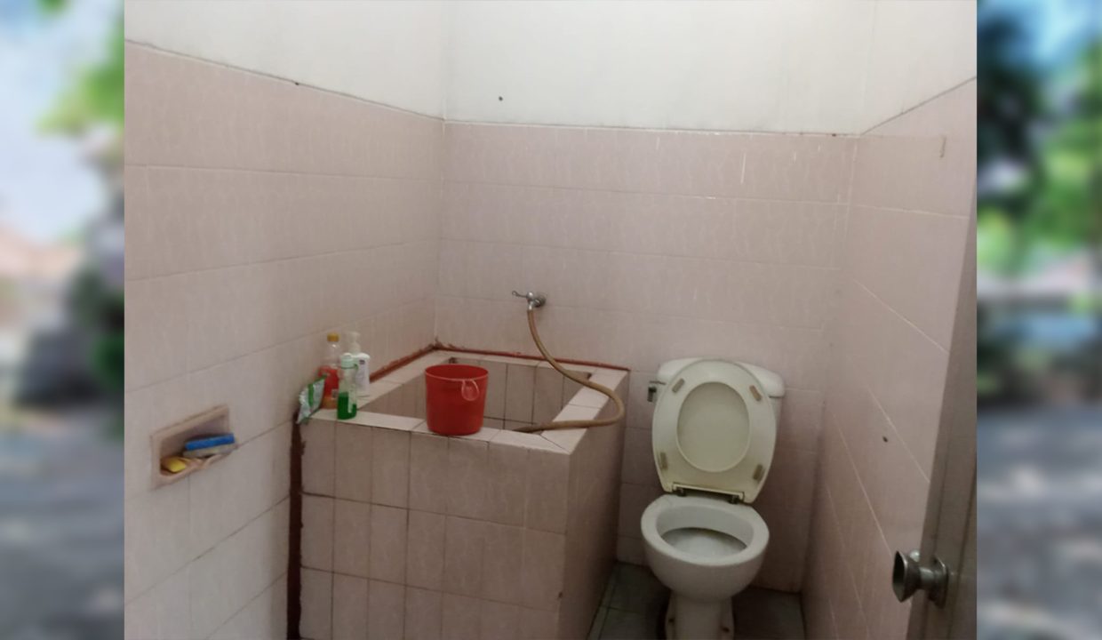 DIJUAL RUMAH KAMBANG IWAK JALAN RAMBUTAN DALAM PALEMBANG (611)