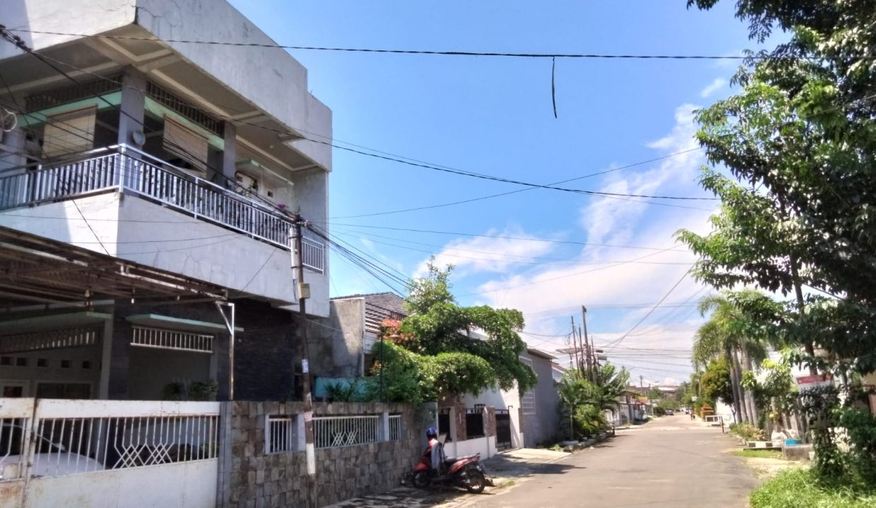 DIJUAL RUMAH KOMPLEK BUKIT SEJAHTERA POLIGON PALEMBANG (1,4)