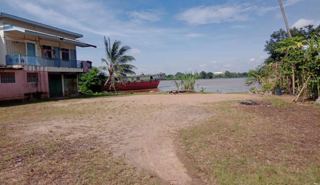 DIJUAL TANAH BANGUNAN DEKAT JEMBATAN MUSI II PALEMBANG (0,9)