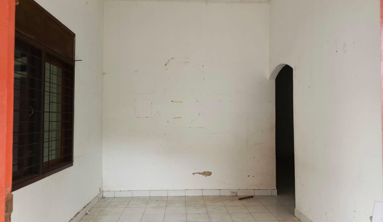 DISEWAKAN RUMAH JALAN SULTAN MANSYUR PALEMBANG (2)